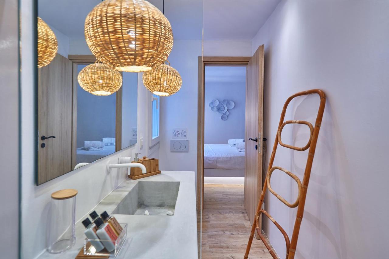 Appartamento Casa Mardiva Mare Paro Esterno foto