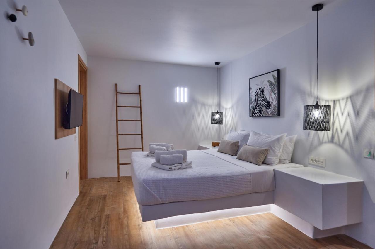 Appartamento Casa Mardiva Mare Paro Esterno foto